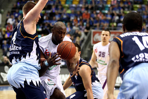 例让我们更 例让我们更